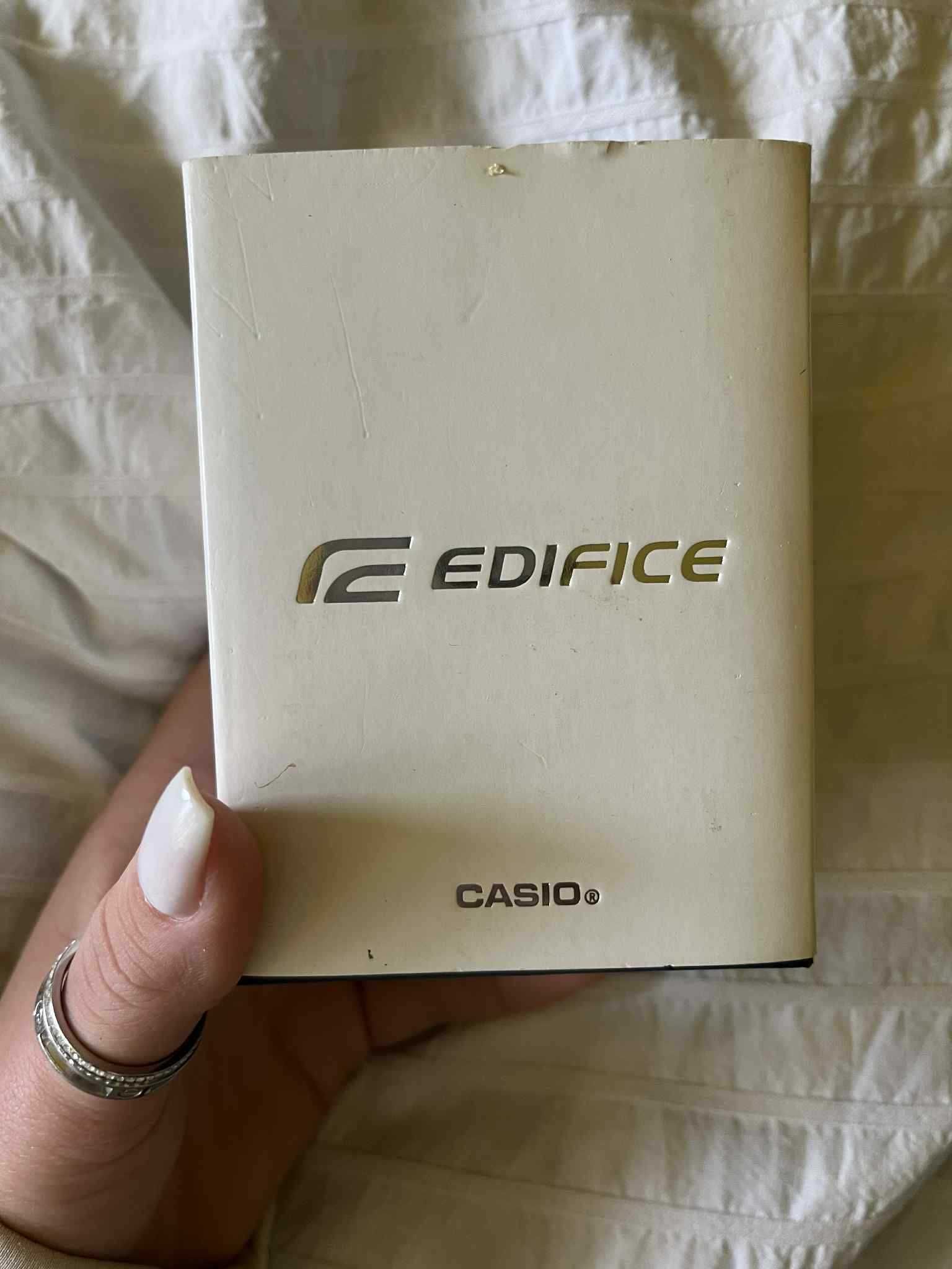 Часовник Casio Edifice ECB-10D-2AEF