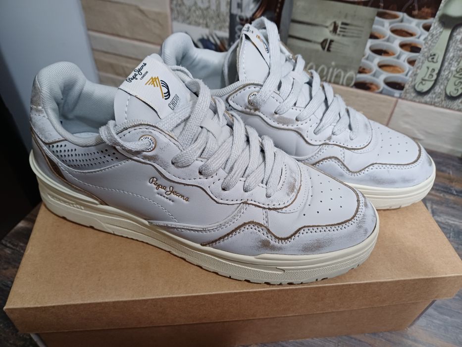 Adidași piele 41 pepe jeans