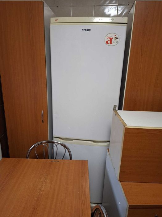 Vand mobila de bucatarie completa ARAD