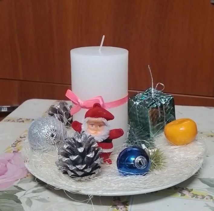 Продаю новогодние сувениры.