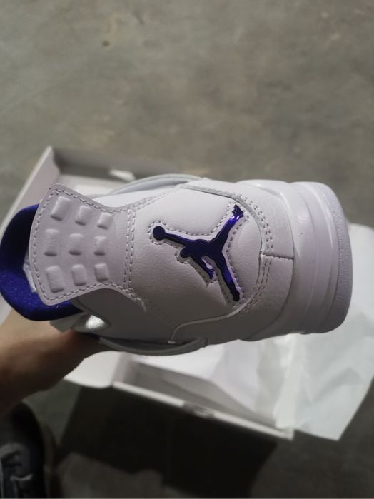 Air Jordan 4 Retro Metallic Purple