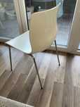 Vand scaune pentru living/bucatarie
