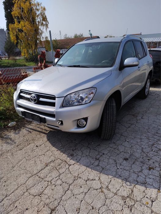 Toyota Rav4 2.2д4д 136 кс на части 2.2d4d facelift 4x4