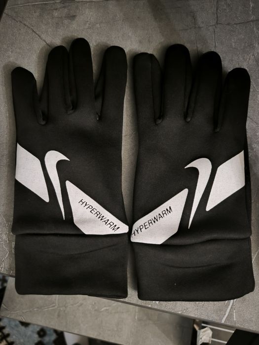 Перчатки Nike HiperWarm