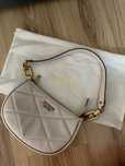 Дамска Чанта Guess