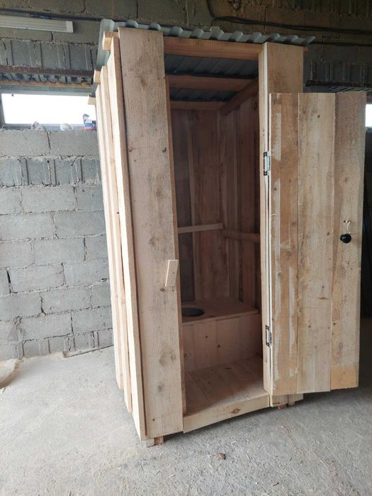 туалет с сидушкой неплохого качества