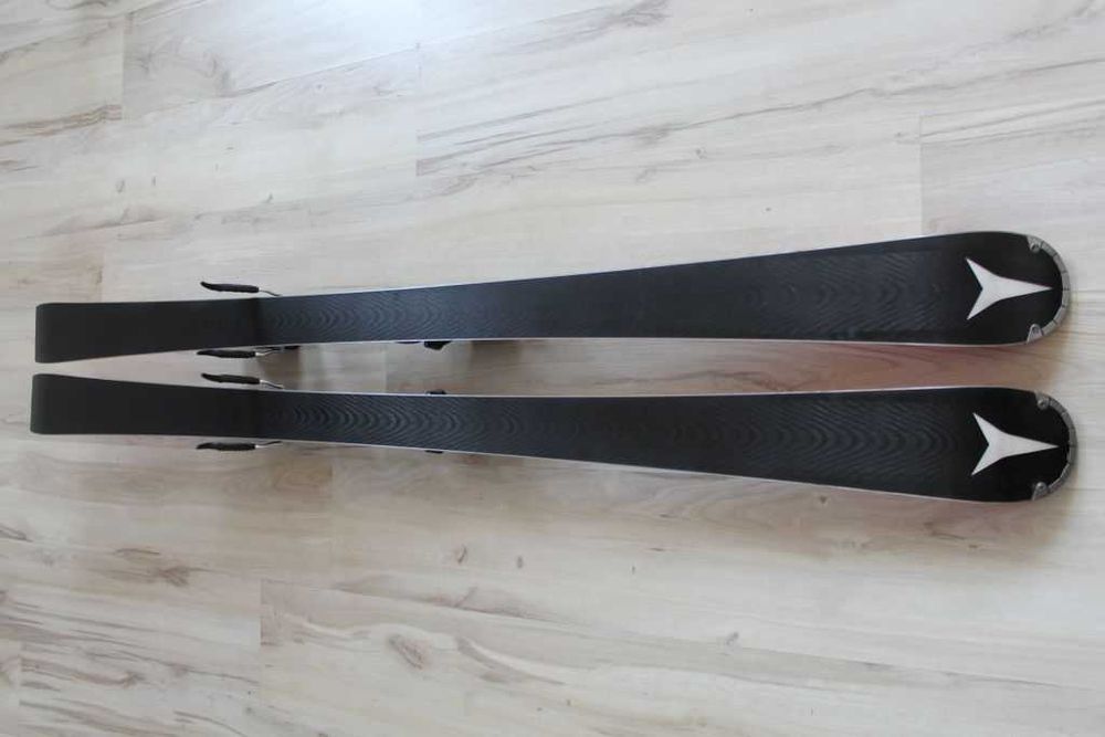 ATOMIC Redster S9 153cm R11.5m