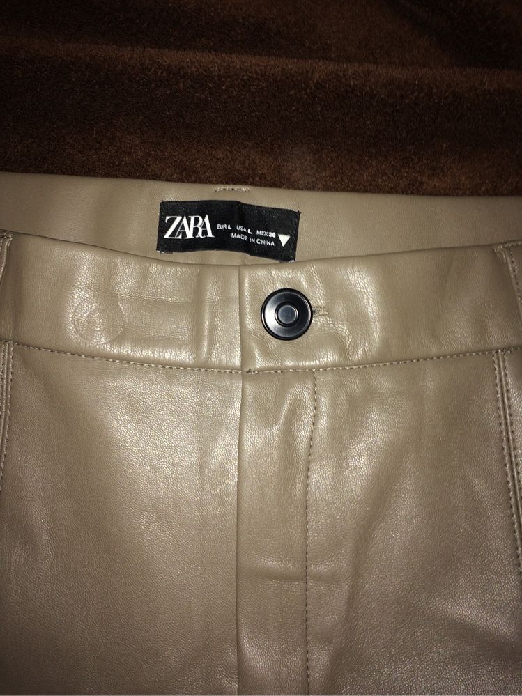 Pantaloni Zara (imitatie de piele)