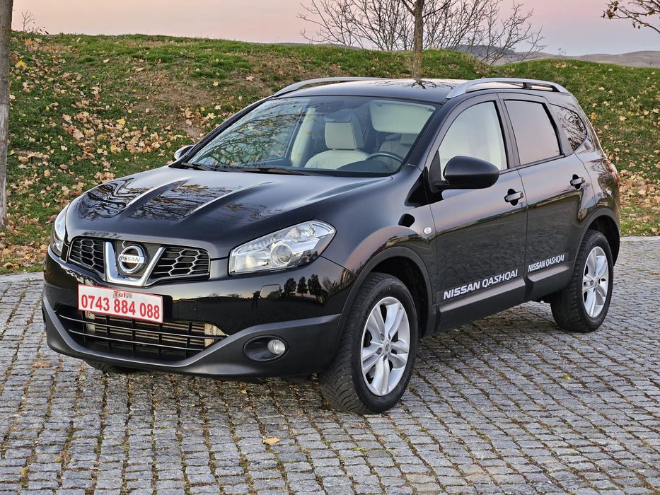 Nissan Qashqai 7Locuri Tracțiune 4x4 Motor 2.0 Diesel Panoramic