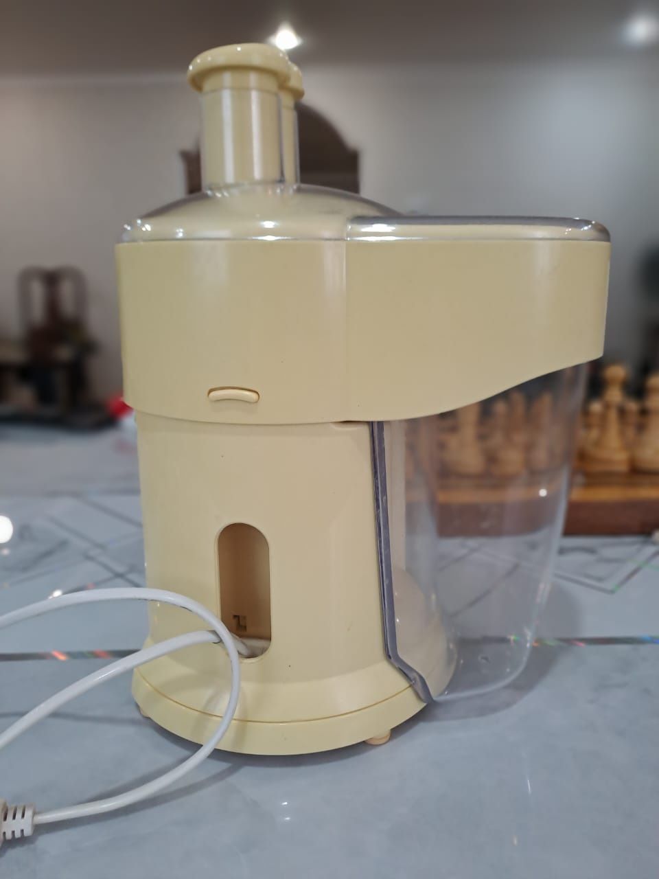 Соковыжималка от компаний vitek