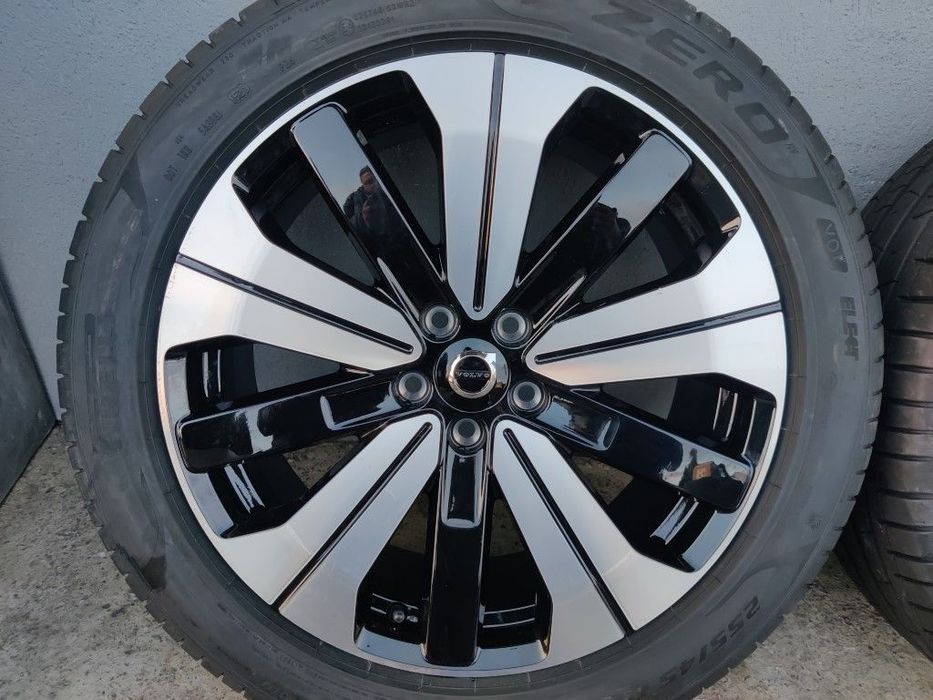 Jante 19" Volvo C40 XC40 Electric+anvelope Pirelli PZero ELECT 32143627 32143628