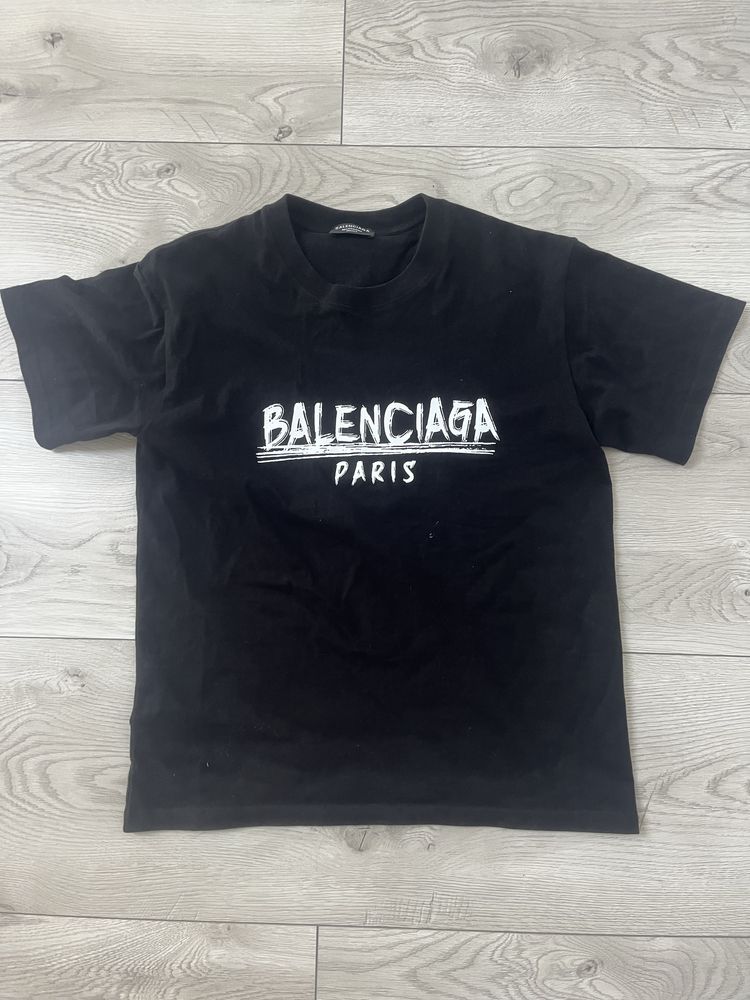 Tricou balenciaga