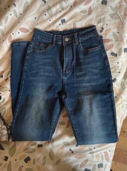 Blugi skinny damă