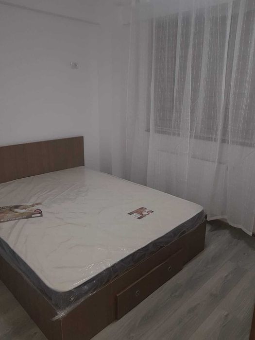 De inchiriat garsoniera Militari Residence