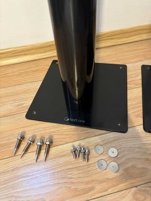 Standuri metalice pentru boxe Norstone Stylum 3