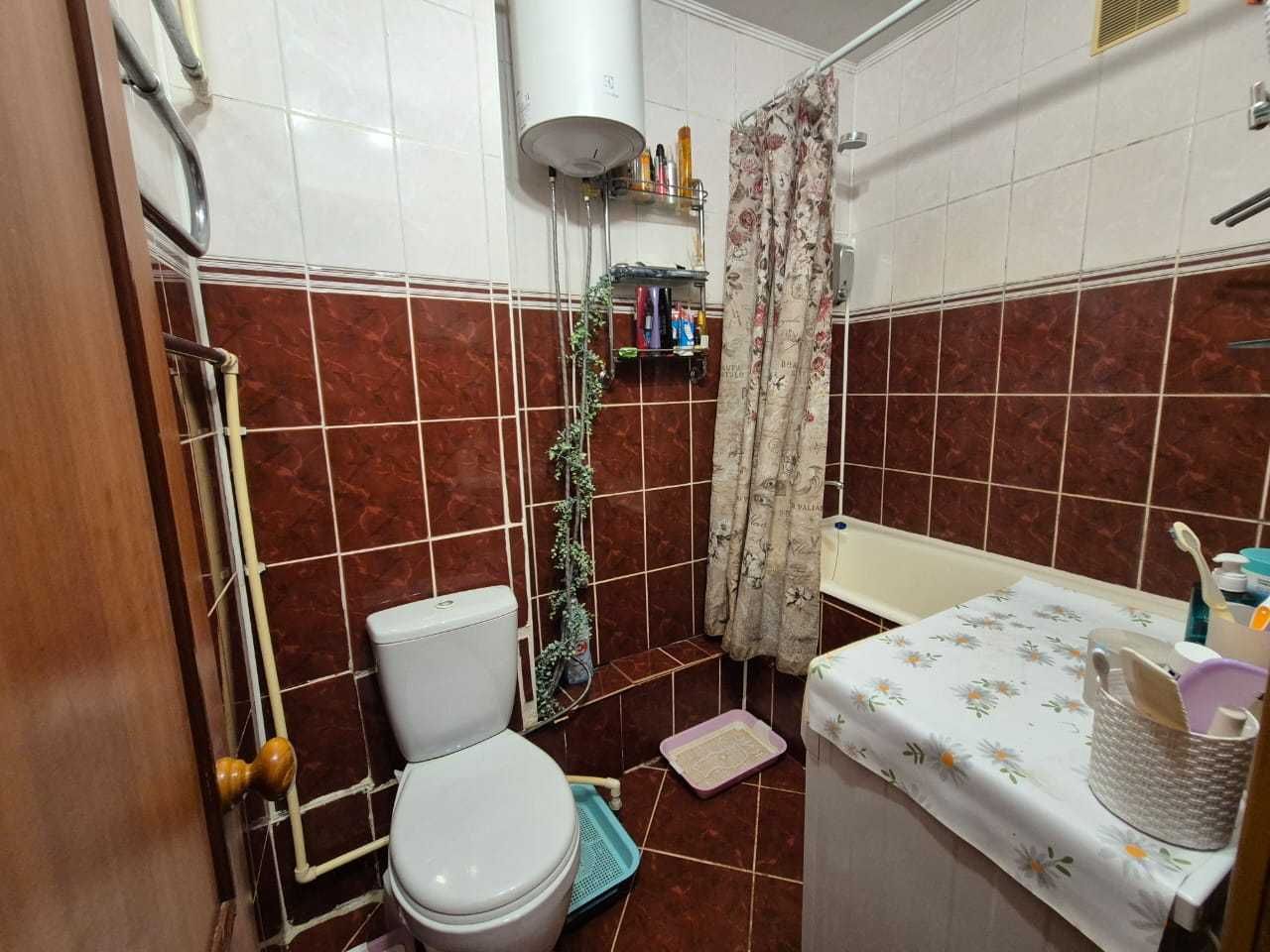Продам 3 комнатную квартиру в центре