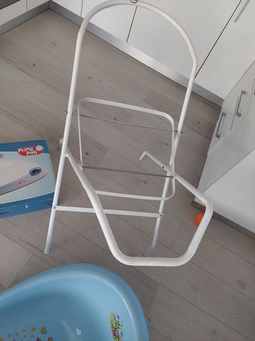 Vând cadă cu suport pt baie , bebeluși !