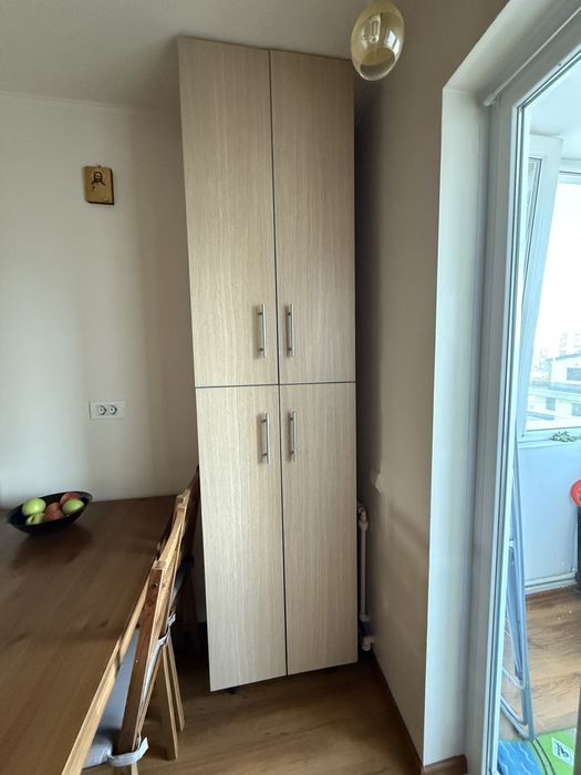 3 dulapuri de bucatarie spatioase