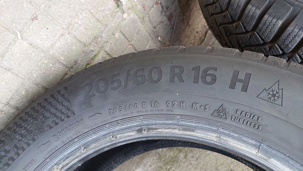 Продавам зимни гуми 205/60/R16 ,  Continental Winter Contact , Laufenn