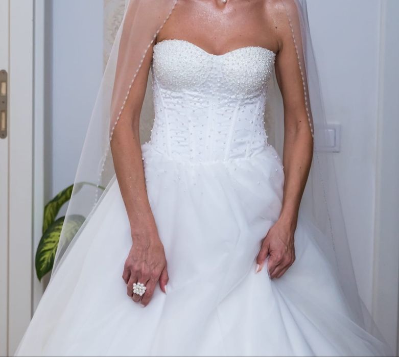 Vand rochie mireasă