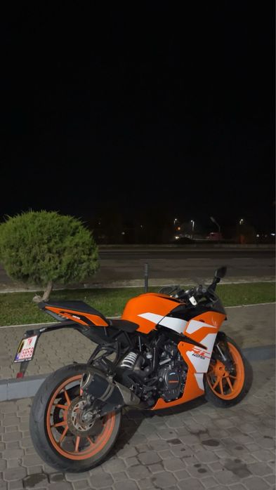 Motocicleta KTM RC125