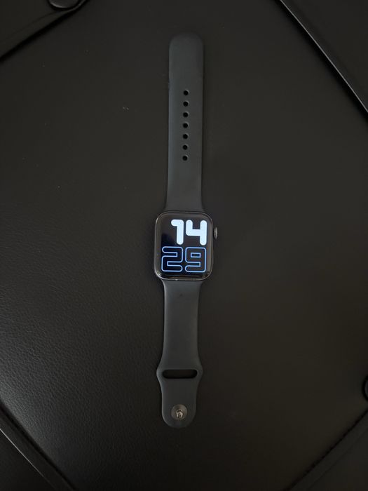 Apple watch se 44mm бу