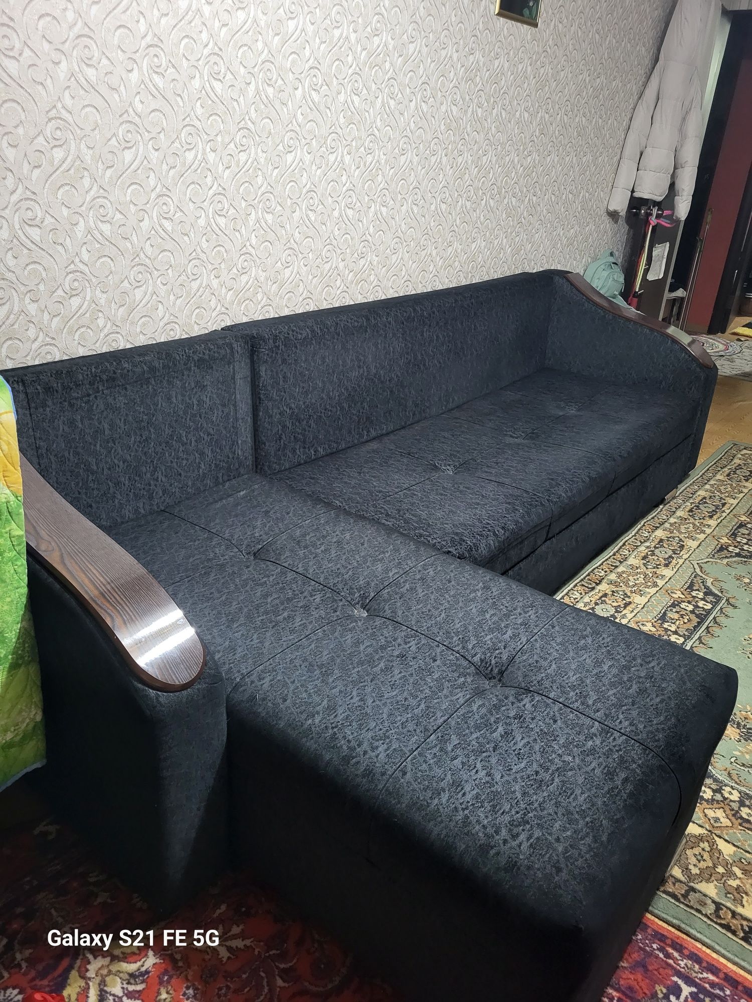 Продам диван в идеальном состоянии, разборный. В связи с переездом