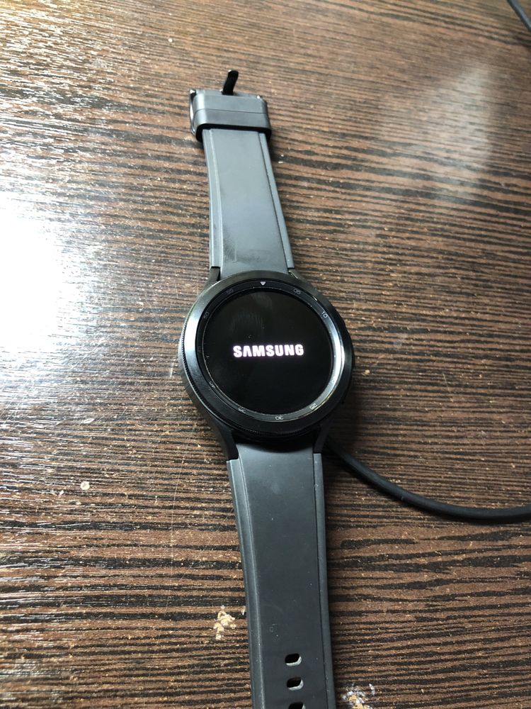 Galaxy Watch4 Classic SAMSUNG