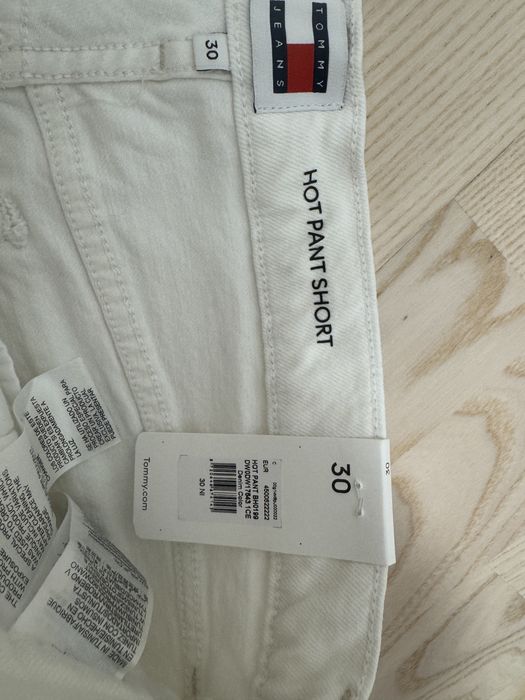 Blugi Tommy Hilfinger