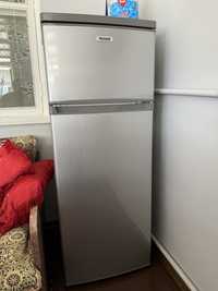 Продается холодильник Roison