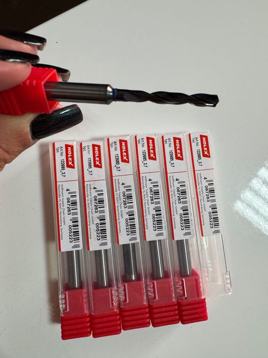 Burghiu ultra performant din carbura HPC cu coada cilindrică