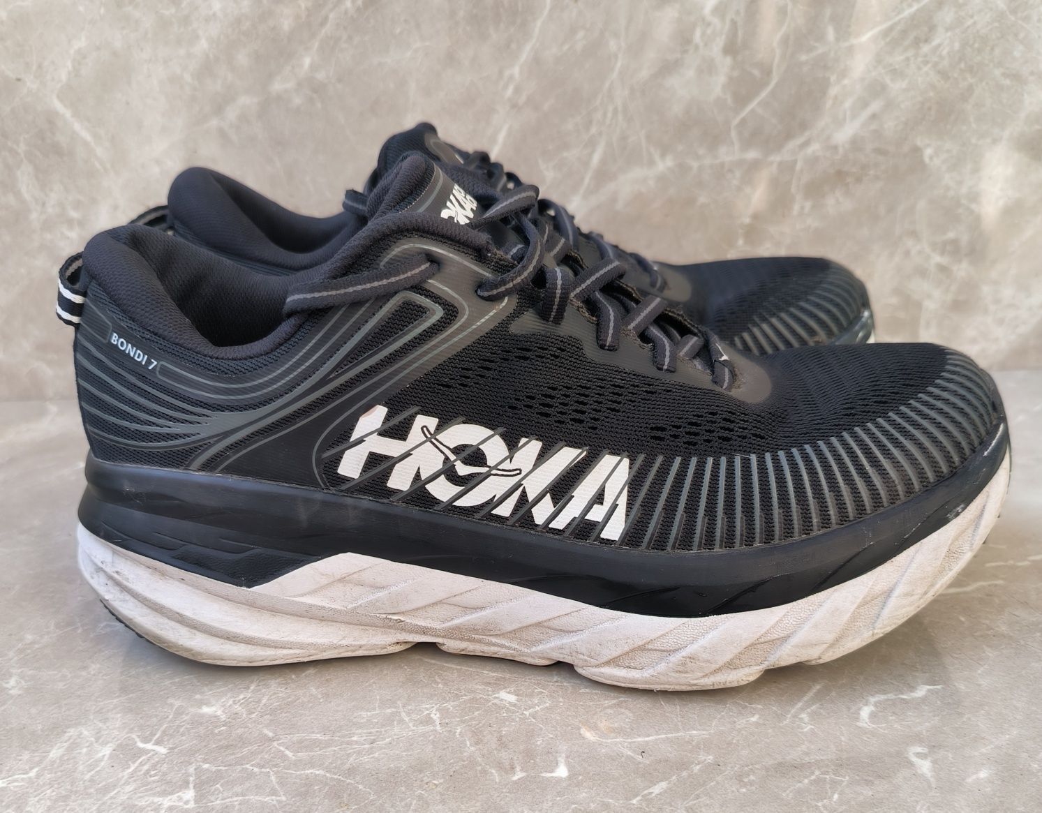 Hoka One One Bondi 7 номер 40