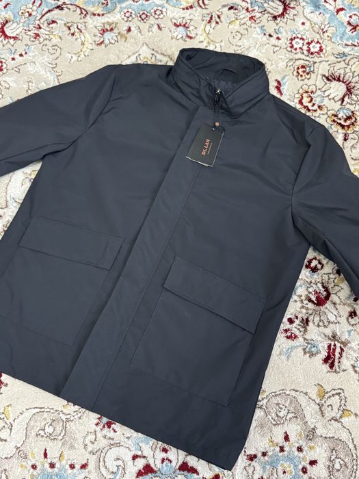 одежда ветровка.