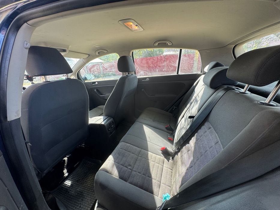 Vând wv golf 5 plus