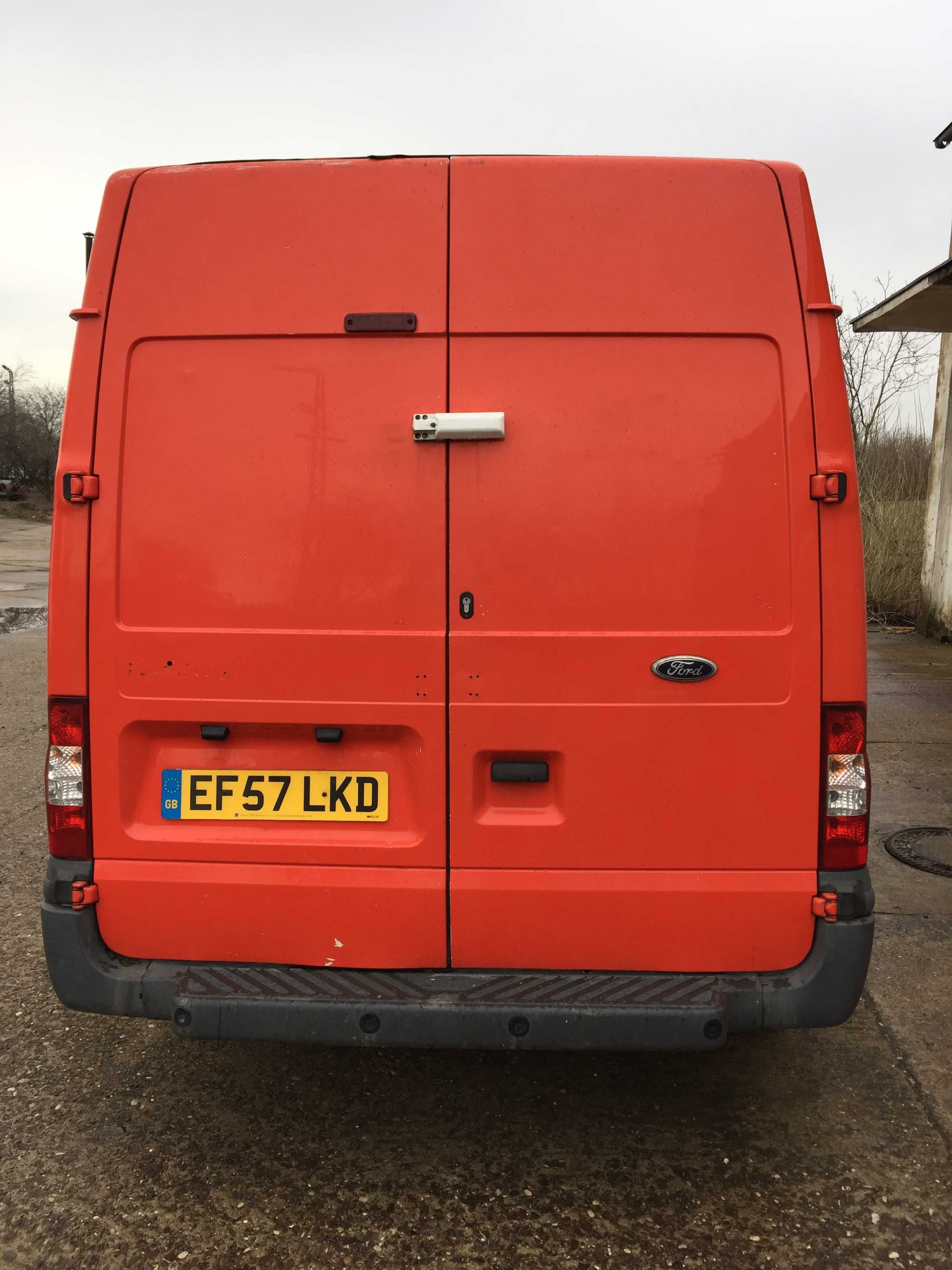 Usi Spate Ford Transit