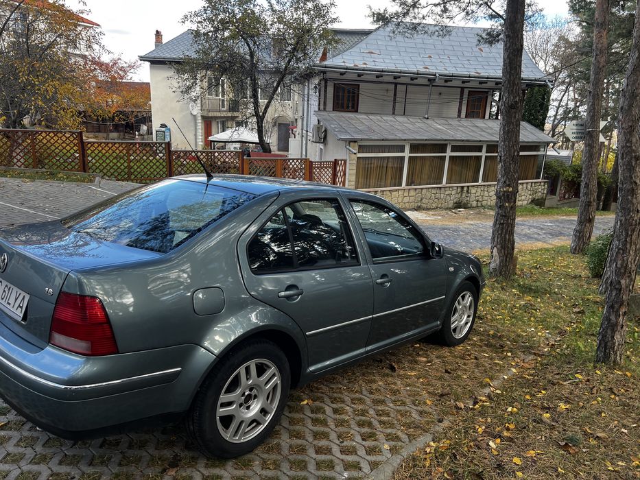 Volkswagen Bora • 2002 • 1.6 Benzină 16V • 220.000 km • 1.650€