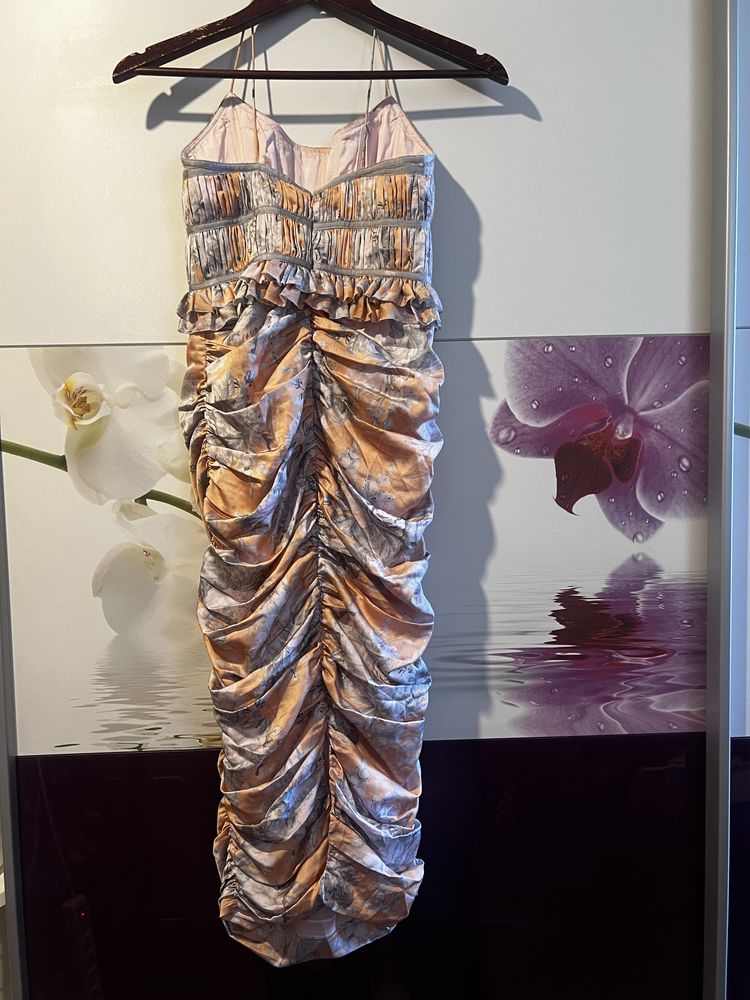 Рокля Asos XS