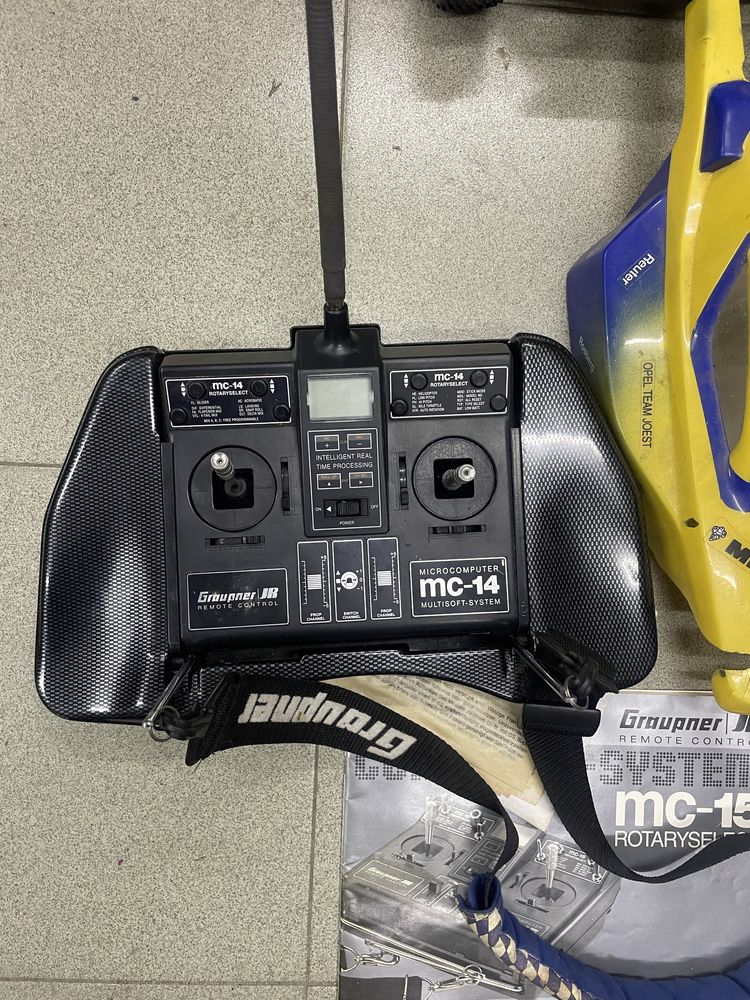 RC модел радио управляем модел 4х4  graupner acoms