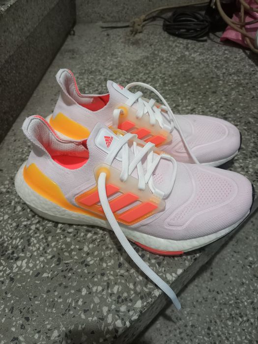 Маратонки дамски Adidas Ultraboost