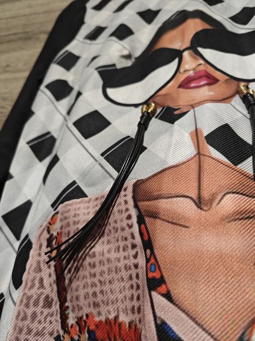 Рокля каре Манго, Guess