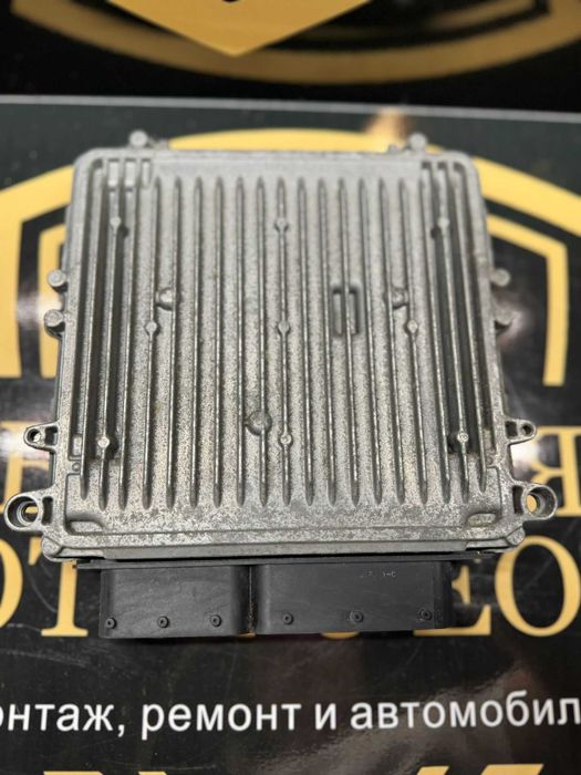 Блок ECU / Управляващ блок на двигателя Mercedes A642150