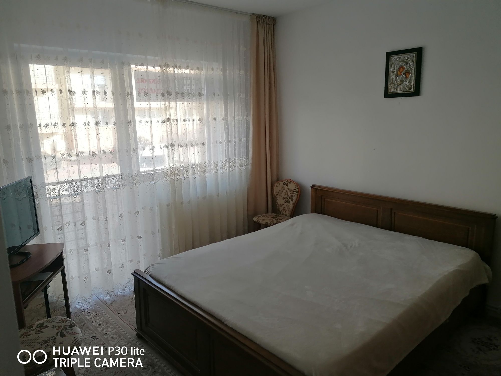 Vând apartament 4 camere PARTER ÎNALT