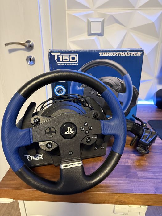 Thrustmaster T150 волан и педали за PC, PS5, PS4, PS3