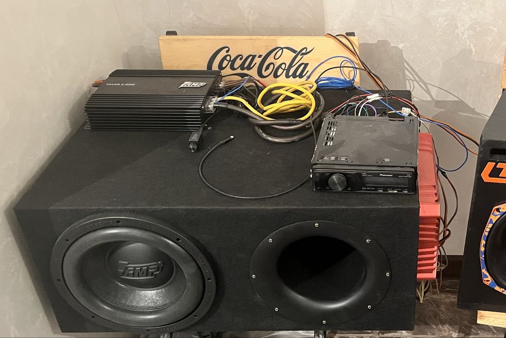 Сабуфер AMP на гарантии овалы от Dl audio тоже на гарантии