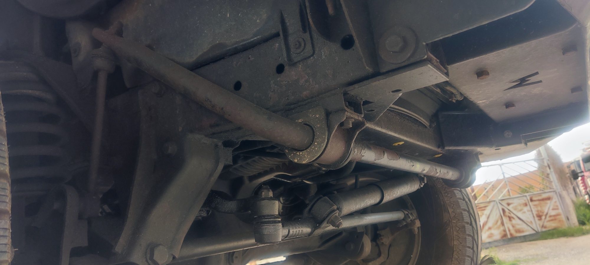 Land Rover Discovery 2 на части