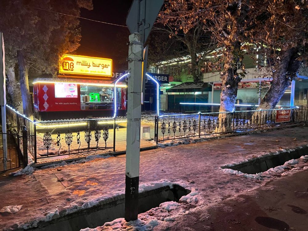 Food track butka Food trak sotiladi b/u
