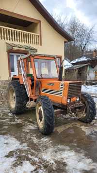 Vând tractor Fiat  880 DT