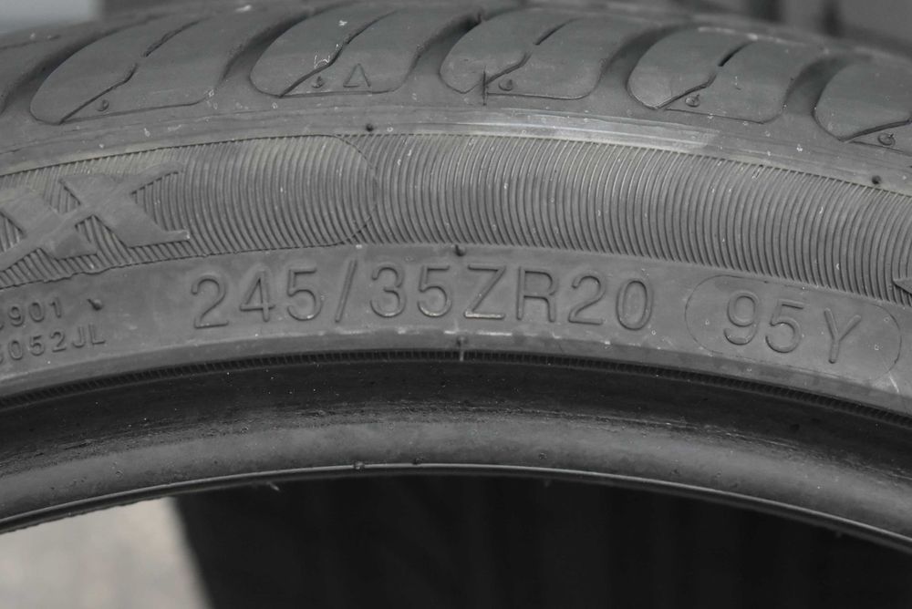 2бр. Летни гуми 245/35/20 Nordexx