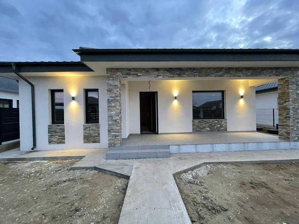 Casa 4 Camere 100mp Util in Complex Case Vanatori Incalzire Pardoseala