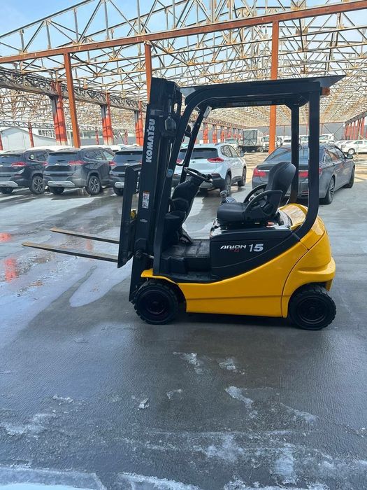Продаётся Вилочный погрузчик Komatsu 1.5 тонны практически новый!